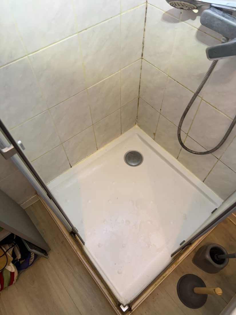 Recherche de fuite dans une douche à Strasbourg avant intervention